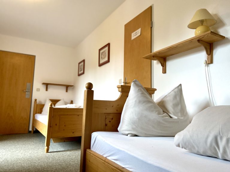 zweibettzimmer-standard-4